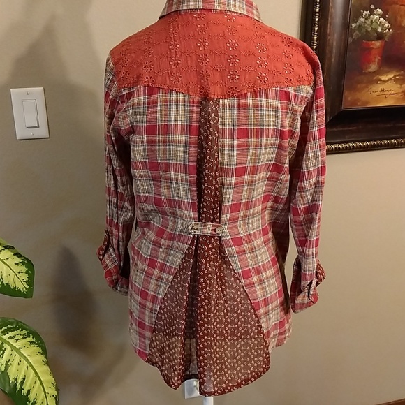 Miss me button up shirt size small - Picture 3 of 7